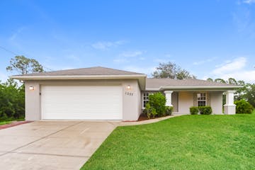 1057 Lilac St E Lehigh Acres, FL 33974